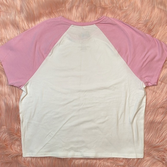 Barbie Woman’s Pink & White Short Sleeve Cropped Tee Size XXL - Picture 5 of 5